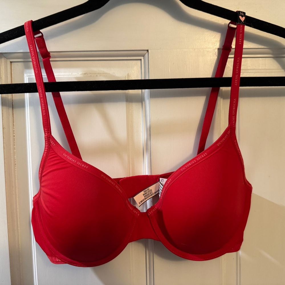 Victoria's Secret Red Underwire Bra with Adjustable Straps
